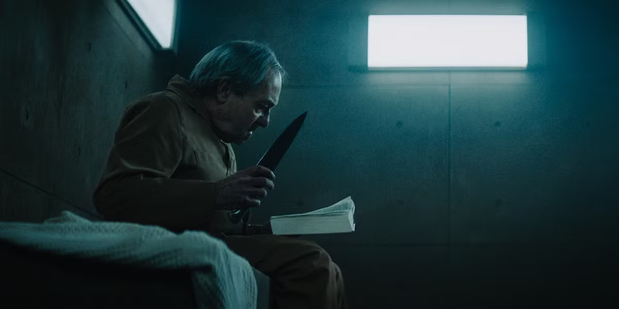 THE PLATFORM – A STUNNINGLY HORRIFIC SATIRE