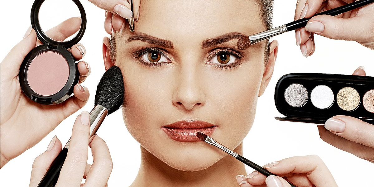 MAKEUP AND ITS EVOLUTION