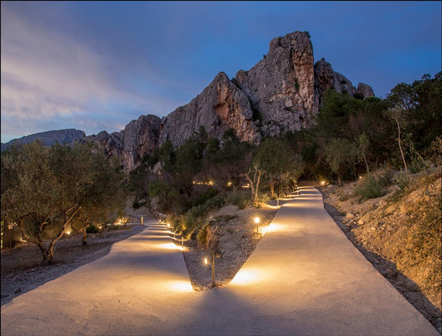 9708450d5f9370ddb85043cc4afd25c685daee8f