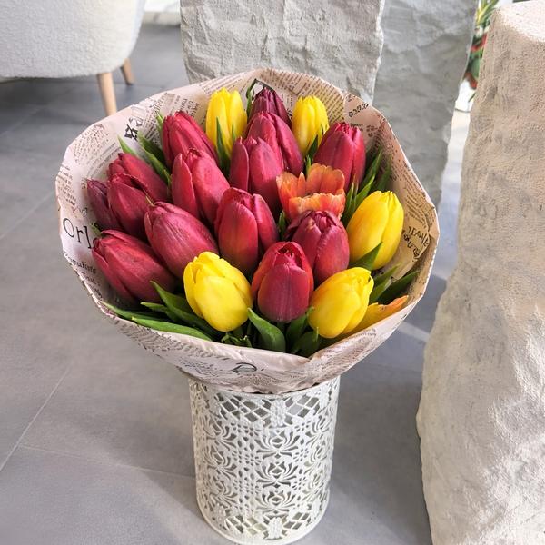 Слънчево вдъхновение - Букет лалета