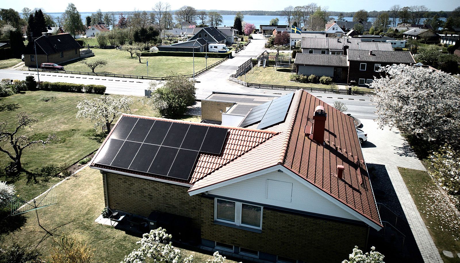 Få ut mest effekt för dina solceller på tak. 