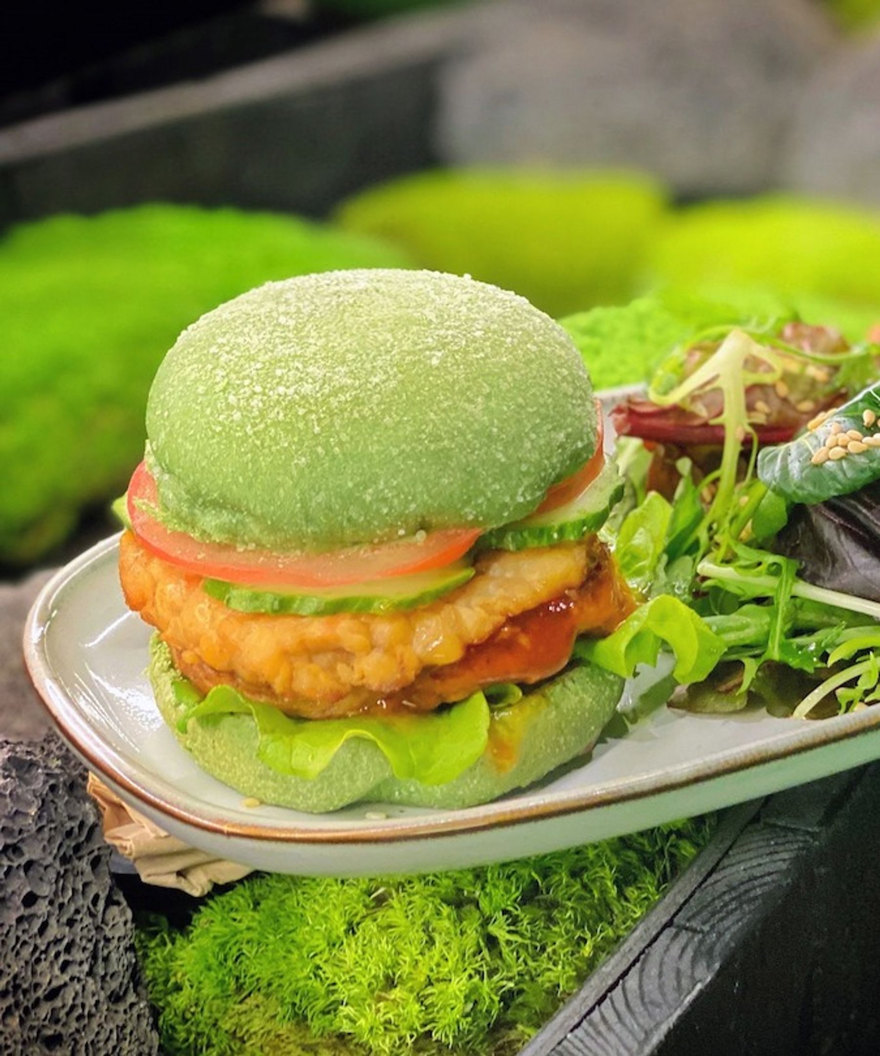 Nanyang Golden: the tempeh burger