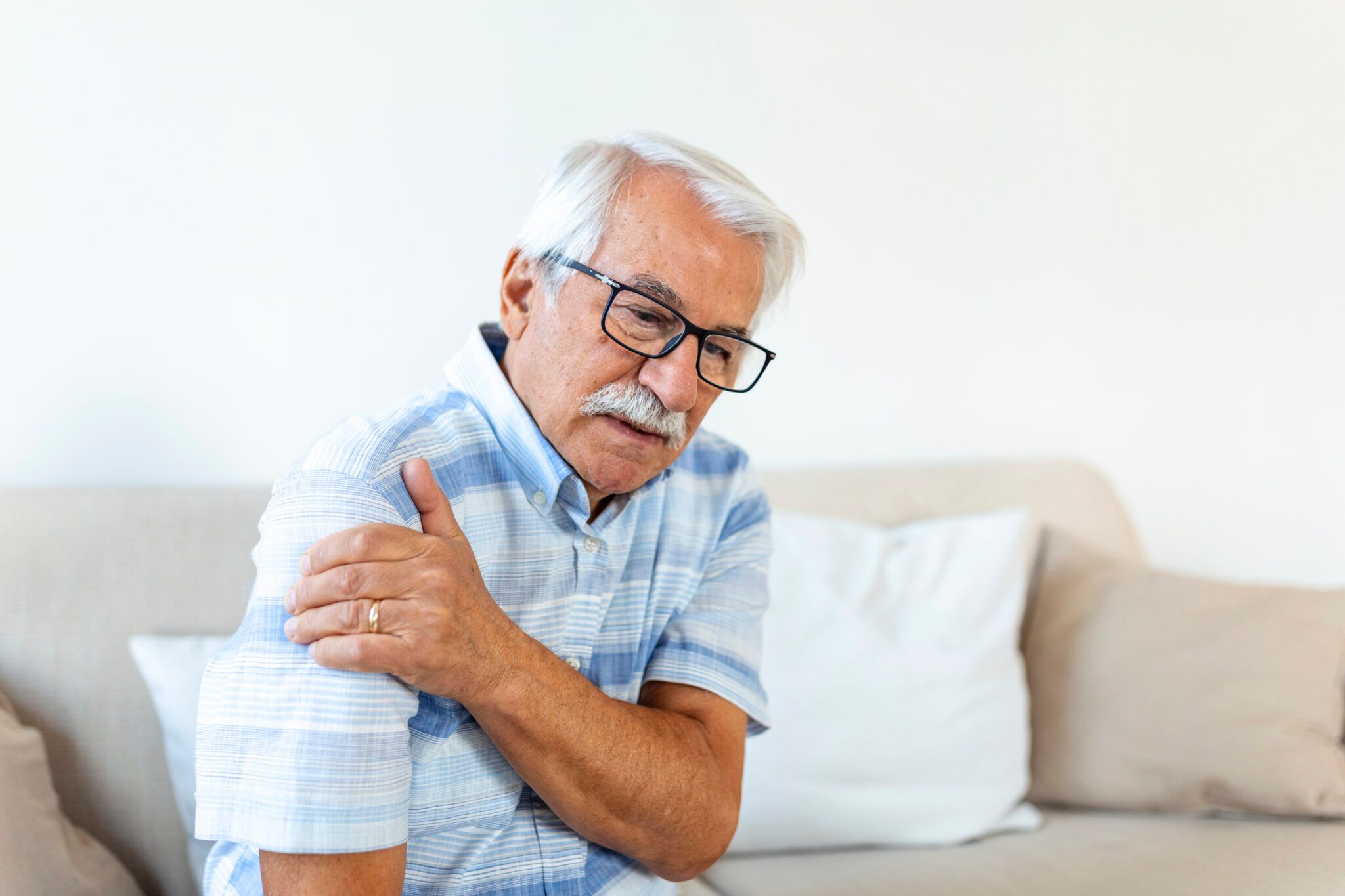 Douleur à l’épaule : comment l’ostéopathie peut soulager efficacement