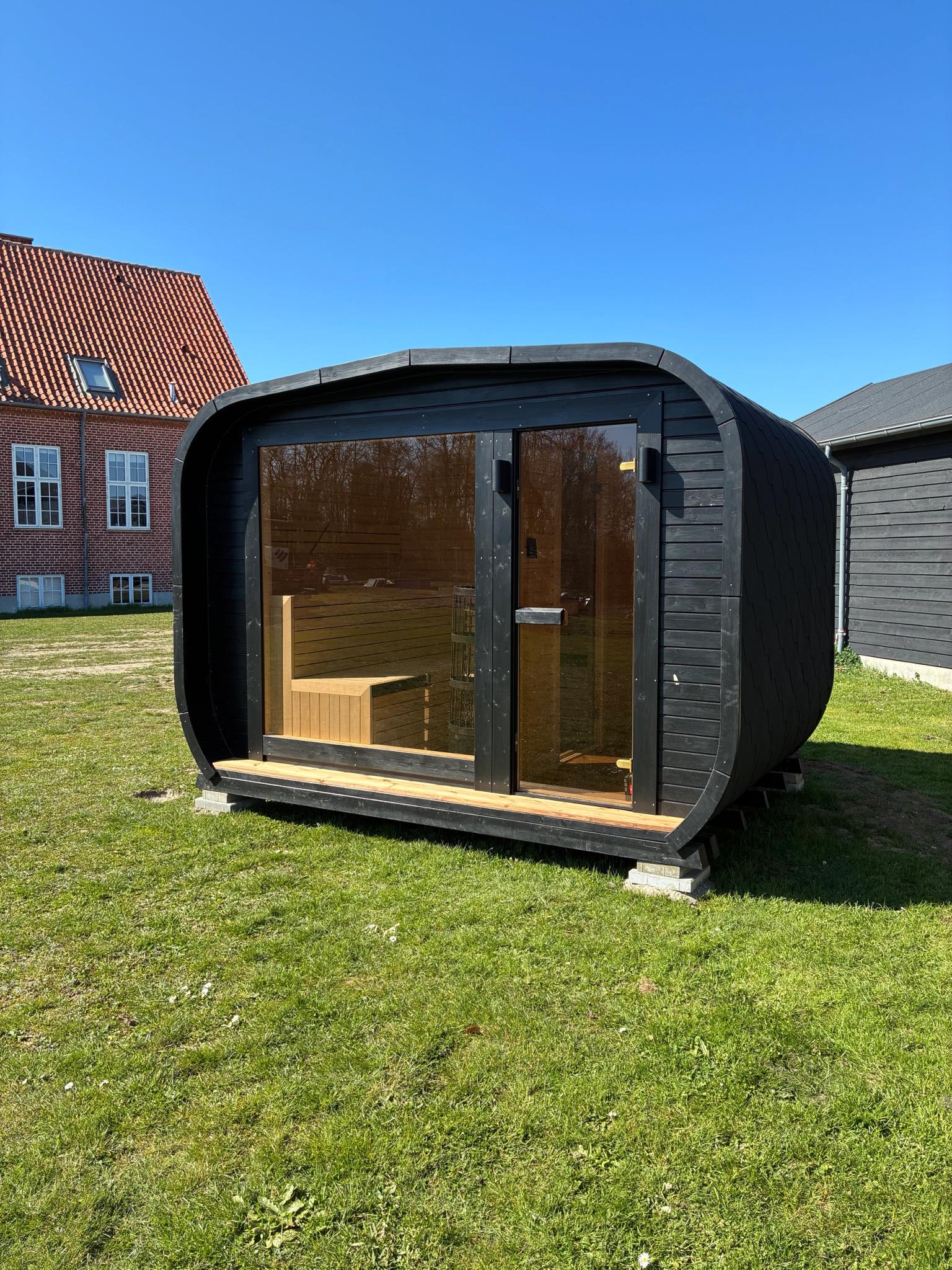 image-69e95c5baf38b882df0b8bc1ba5b499899efaa5f-4284x5712-jpg