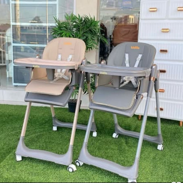 Kidilo Adjustable High Chair
