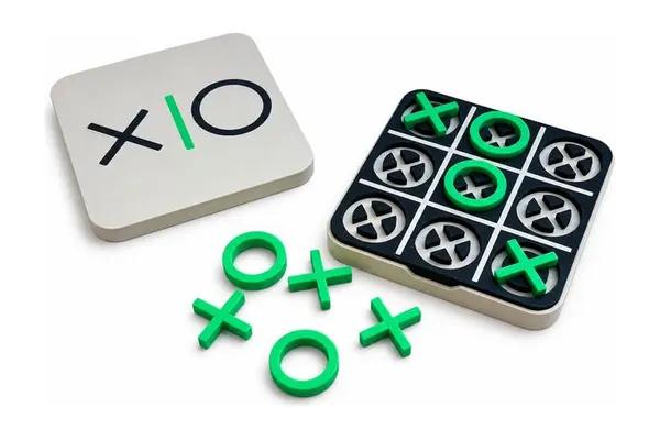 Jogo de mesa compacto