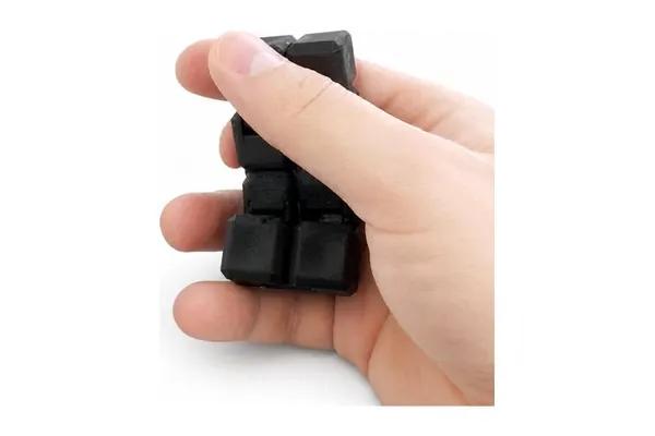 Infinity cube