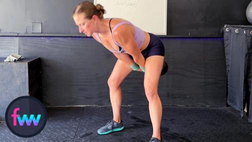 Kindal in the loaded position with a good hip hinge and she's focused on staying balanced over her feet.