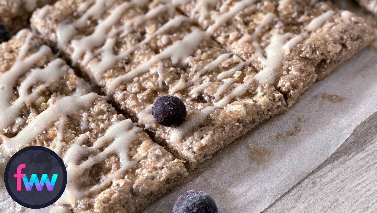 Blueberry protein bars