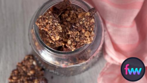 A jar full of kettlebell crunch granola.