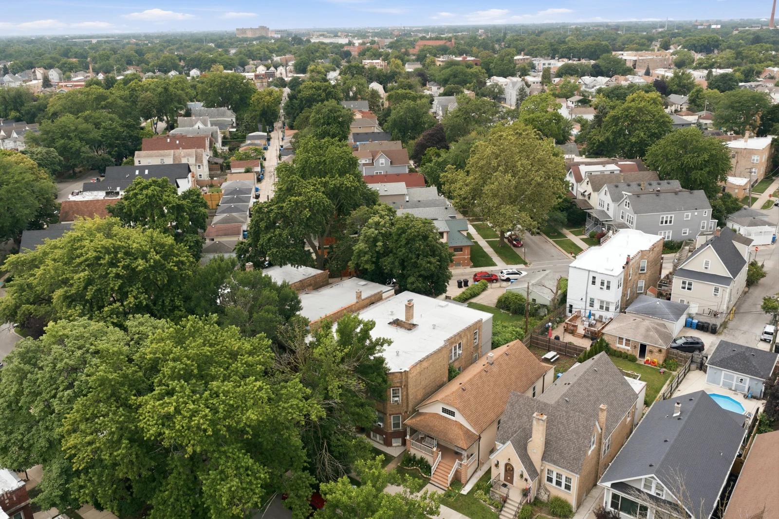 Aerial view of the home and surrounding Chicago neighborhood
