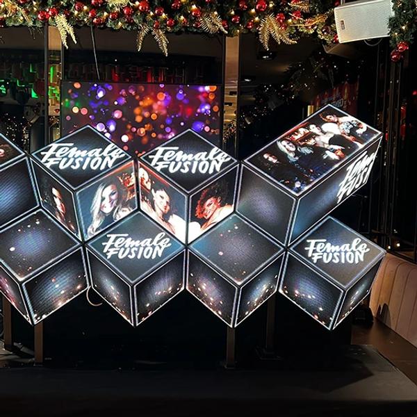 5 redenen waarom een LED DJ booth jouw feest naar een hoger niveau tilt