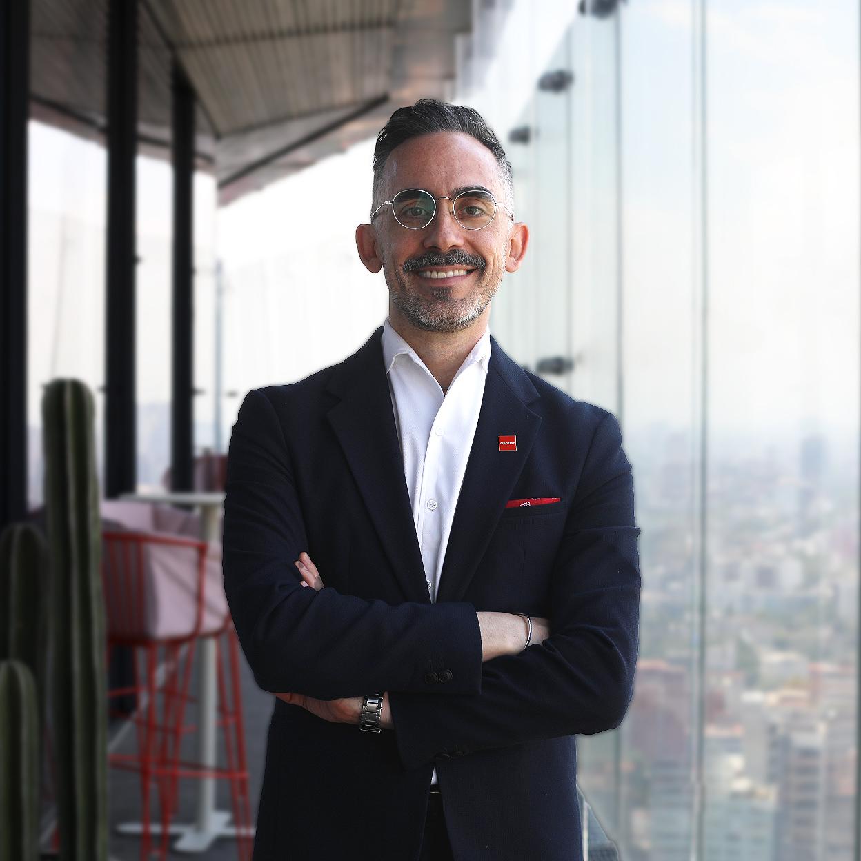 Carlos Perez-Gavilan