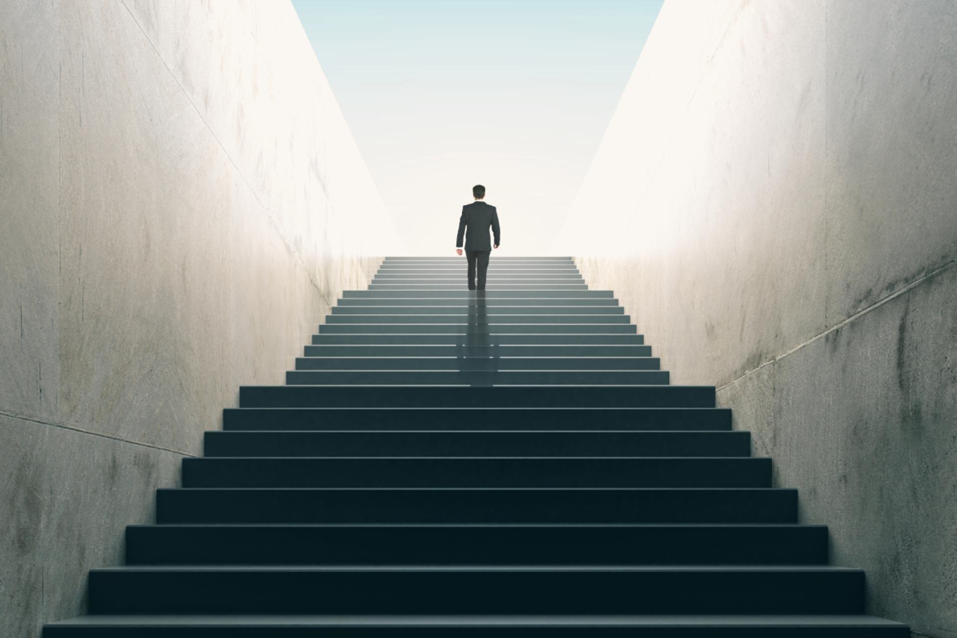 Amer Kaissi explains that the best leaders are those that combine humility with ambition to get the best out of themselves, their teams, and organizations.