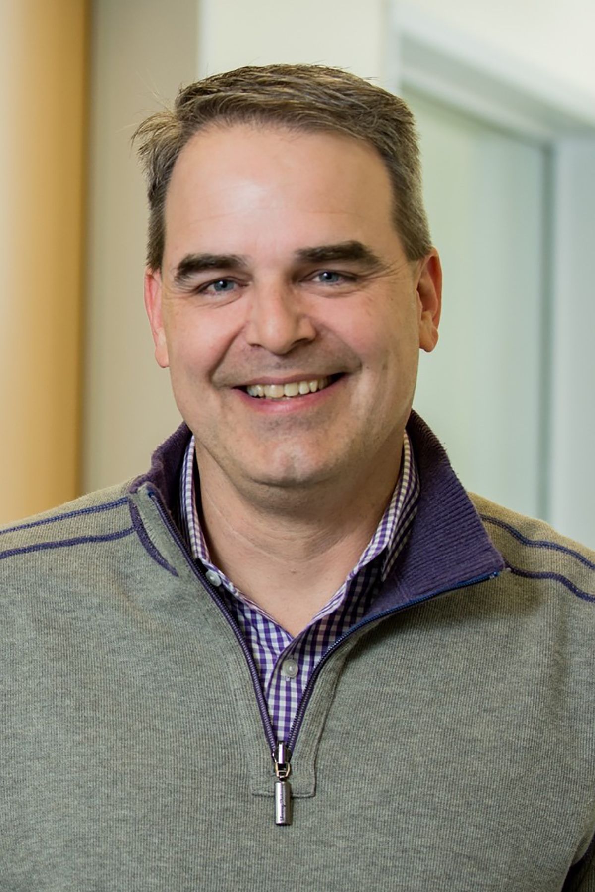 Headshot of Mike Hoefflinger