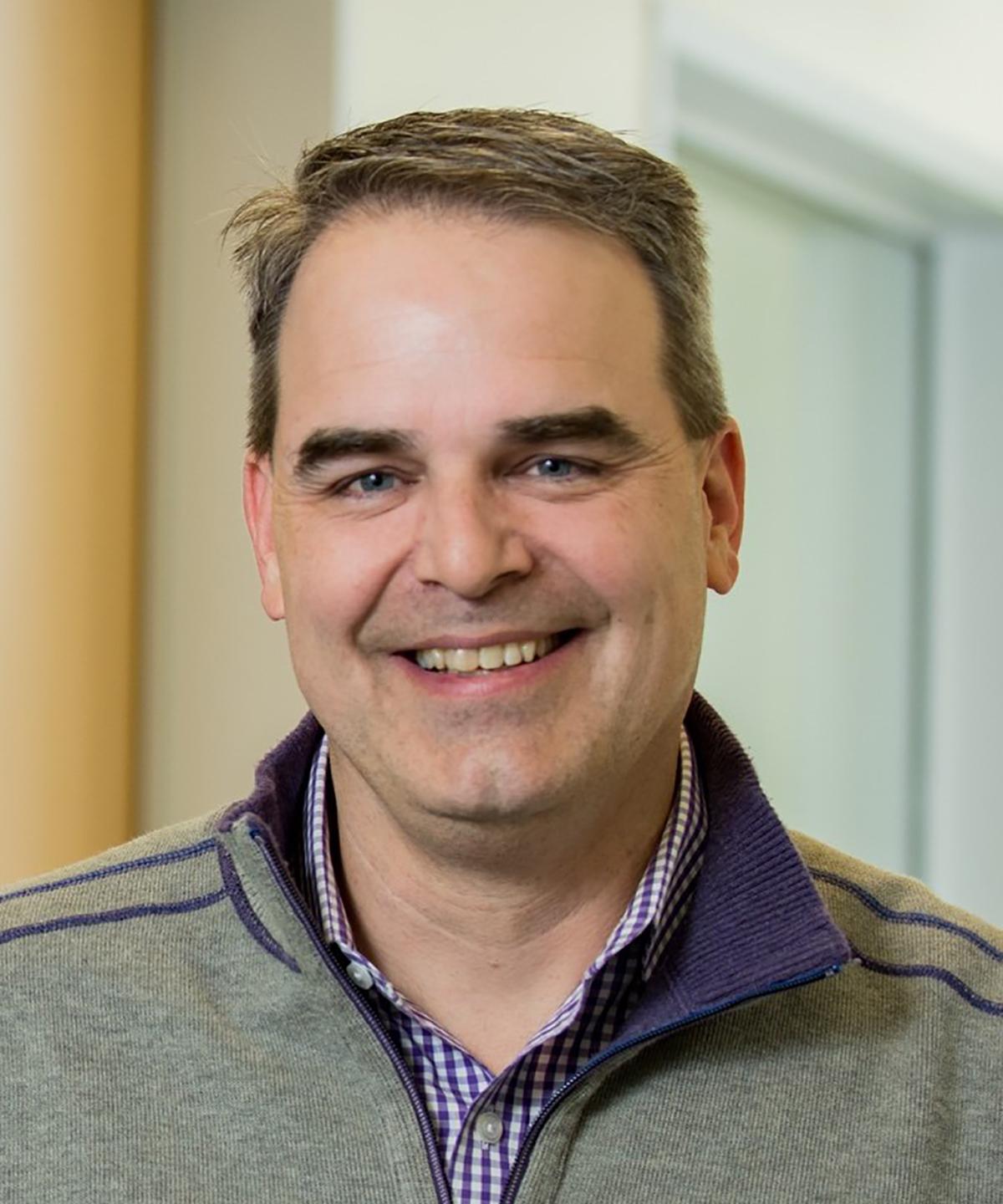Headshot of Mike Hoefflinger