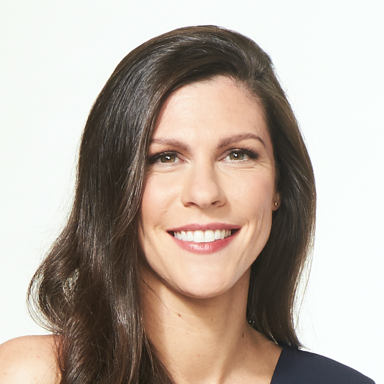 Naomi Bagdonas