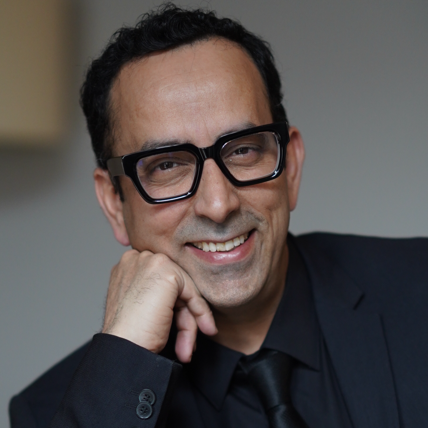 Ian Khan