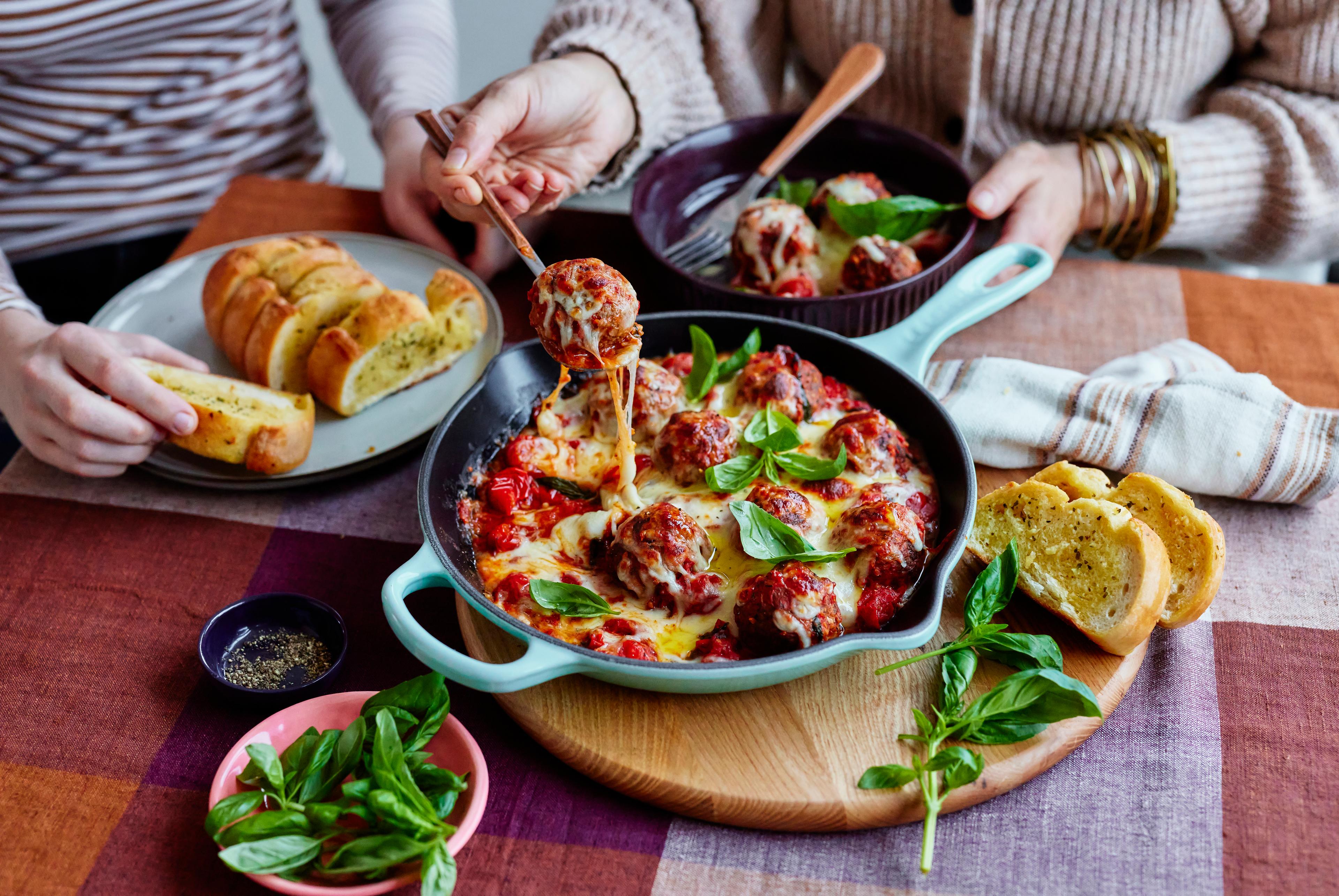 Cheesy Italian-Style Meatballs with Garlic Bread