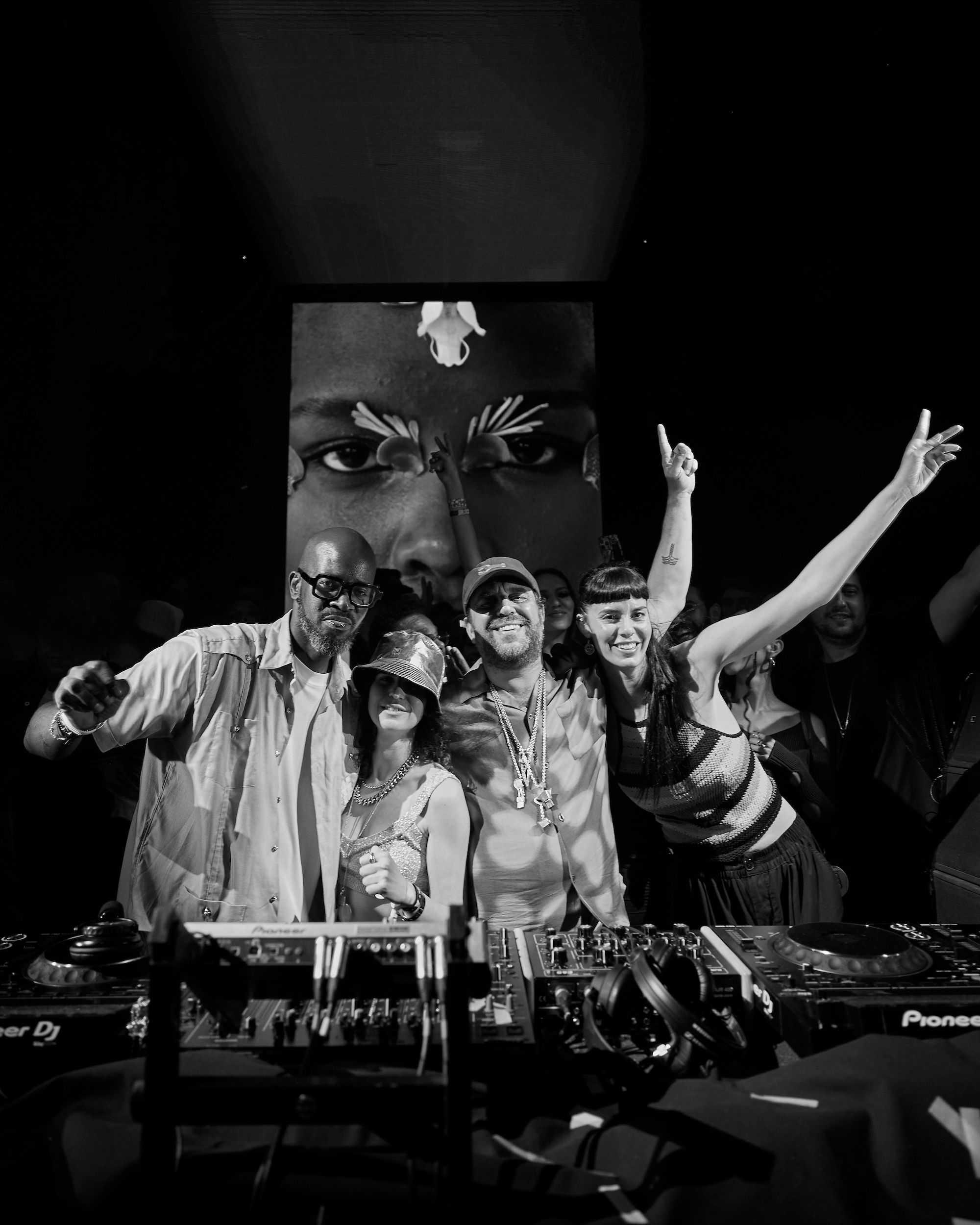 bohemianseoul レイヤードティー　blackup musinsa bohemianseoul レイヤードティー blackup musinsa bohemianseoul