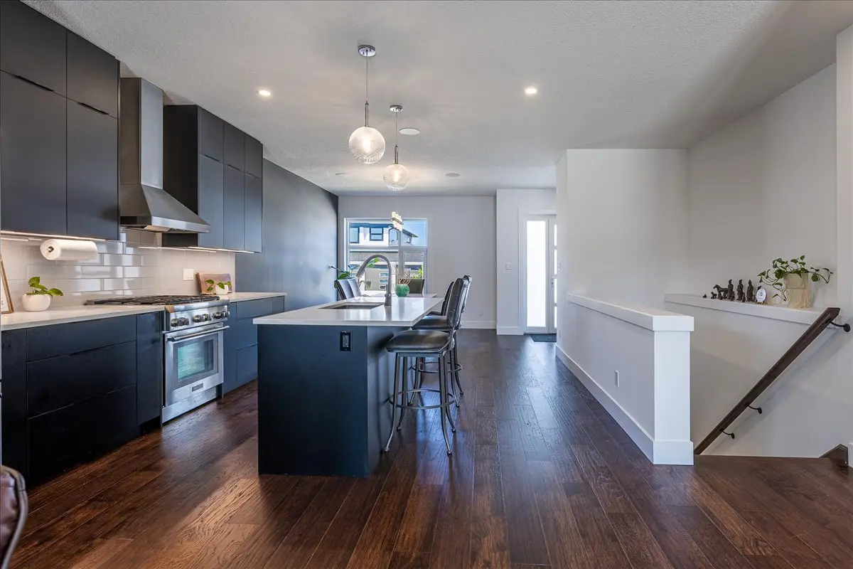 120 Poole Crescent Komoka image 5