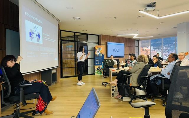 Proyecto Ruta del Emprendimiento · CRÉAME y Alcaldía de Medellín