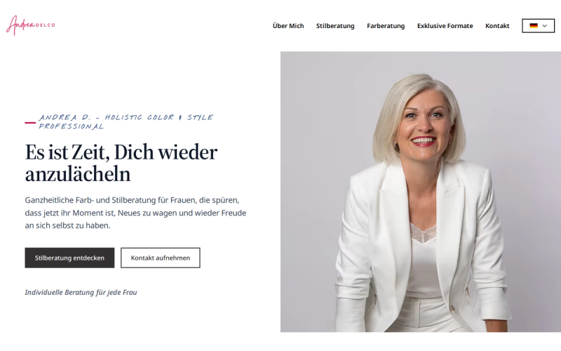 Startseite von Andrea Delco mit Porträt und der Überschrift Es ist Zeit, Dich wieder anzulächeln