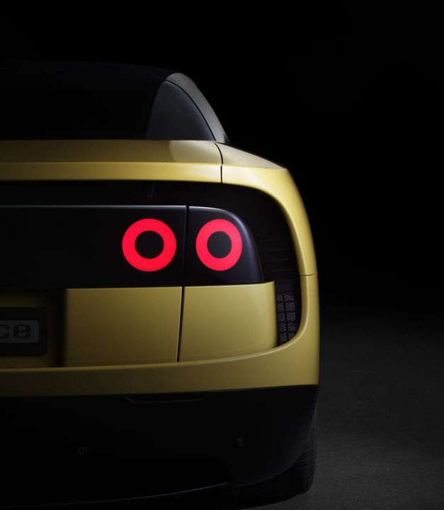 Not Made for Going to Work. Light and Shadows on the Ferrari Luce
