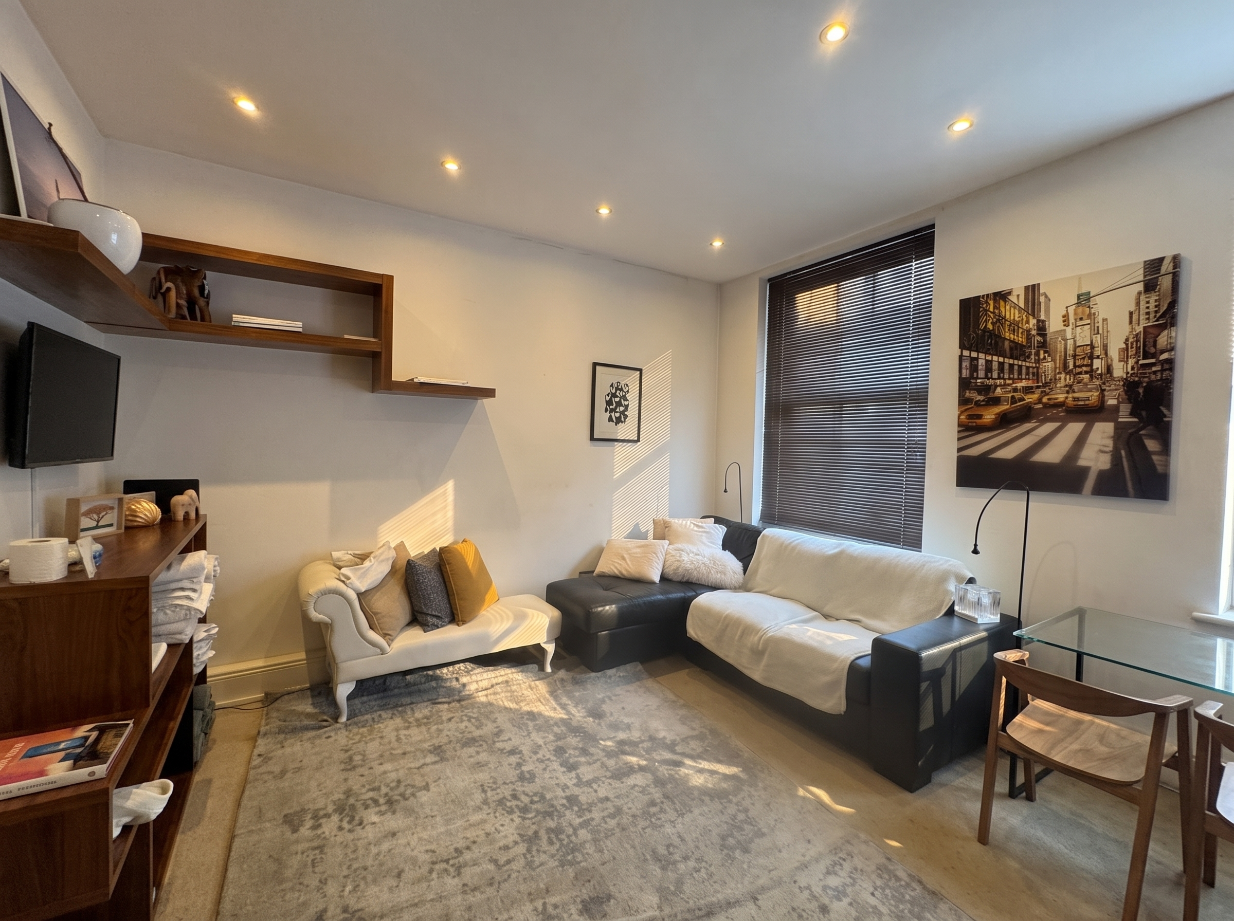 Elegant 1 Bed Apartment - Star St