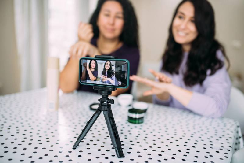 Tulsi, la Aldea YouTube: Tecnología, Creatividad y Cambio Social