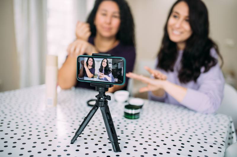 Tulsi, la Aldea YouTube: Tecnología, Creatividad y Cambio Social