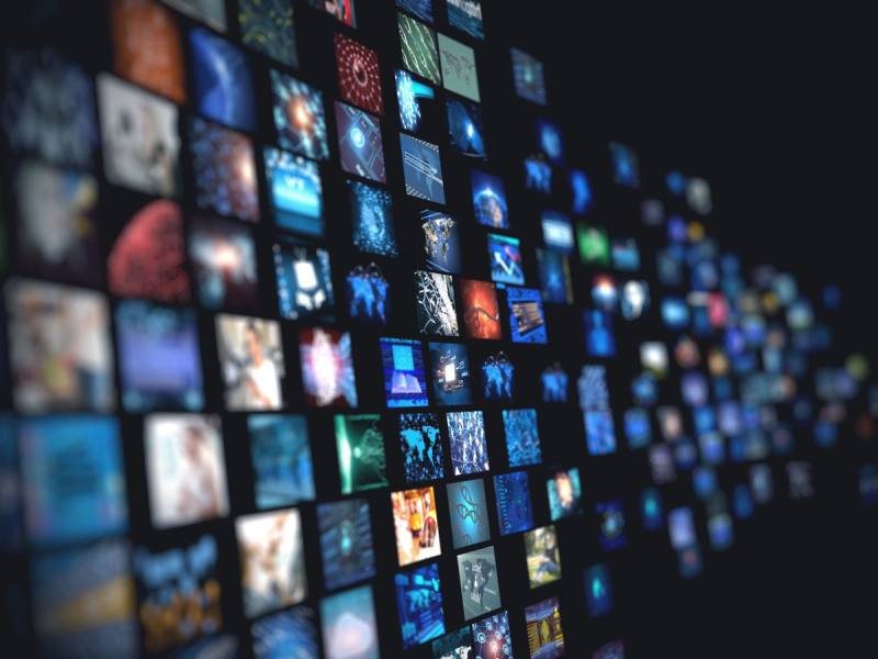 16.07.2025: Convergencia de IA Generativa, Ética y Medios Híbridos