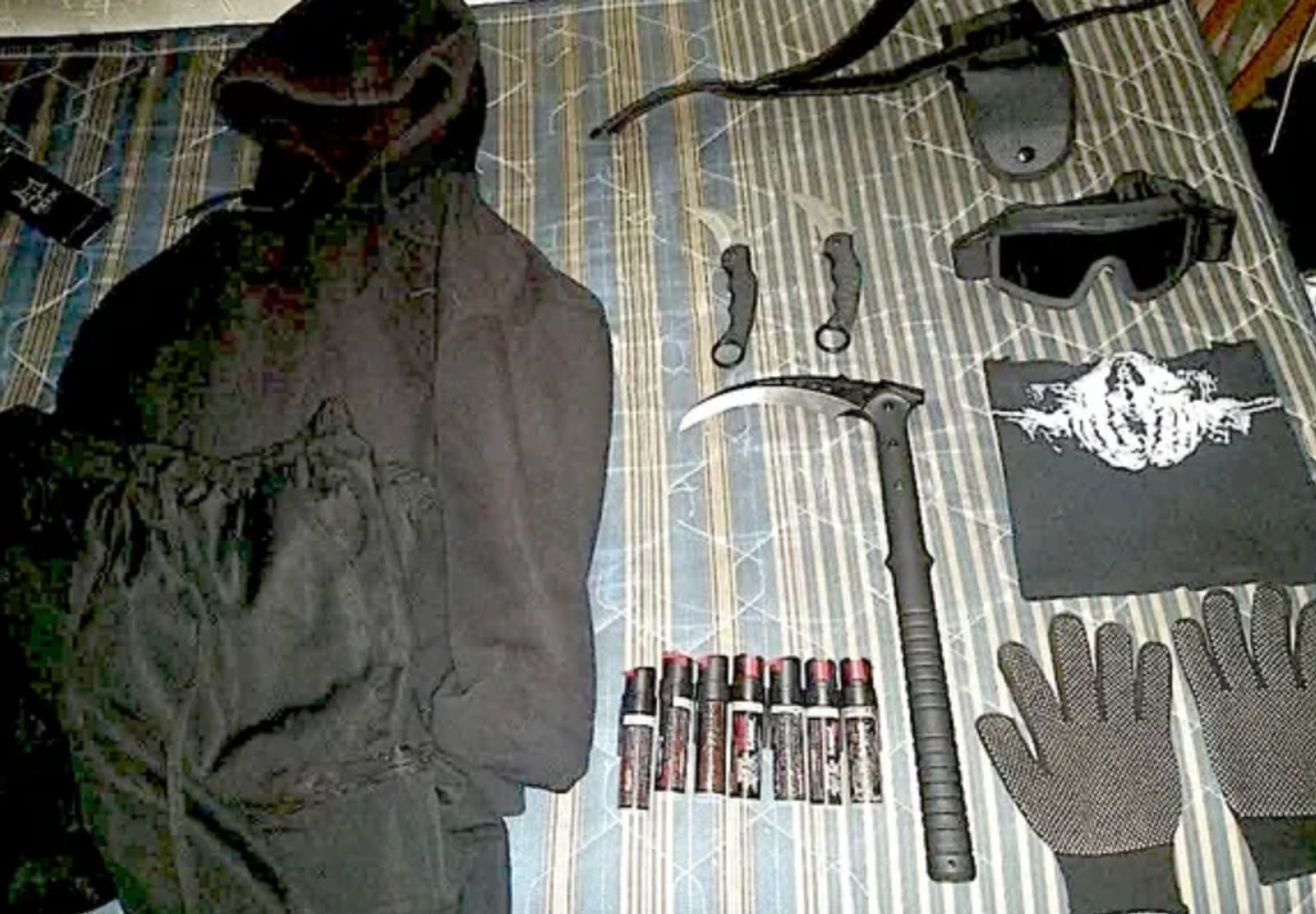 Una imagen de Facebook en donde el Lex Ashton muestra sus armas.