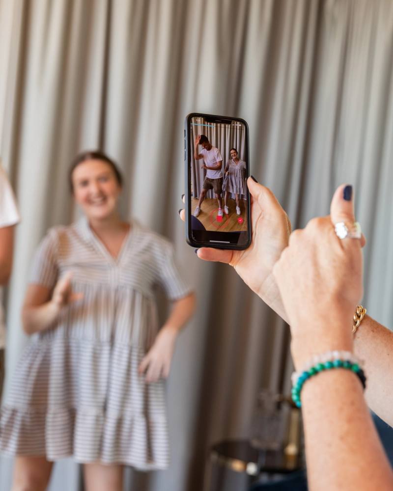 01.09.2025: Influencers de IA como prismas disruptivos