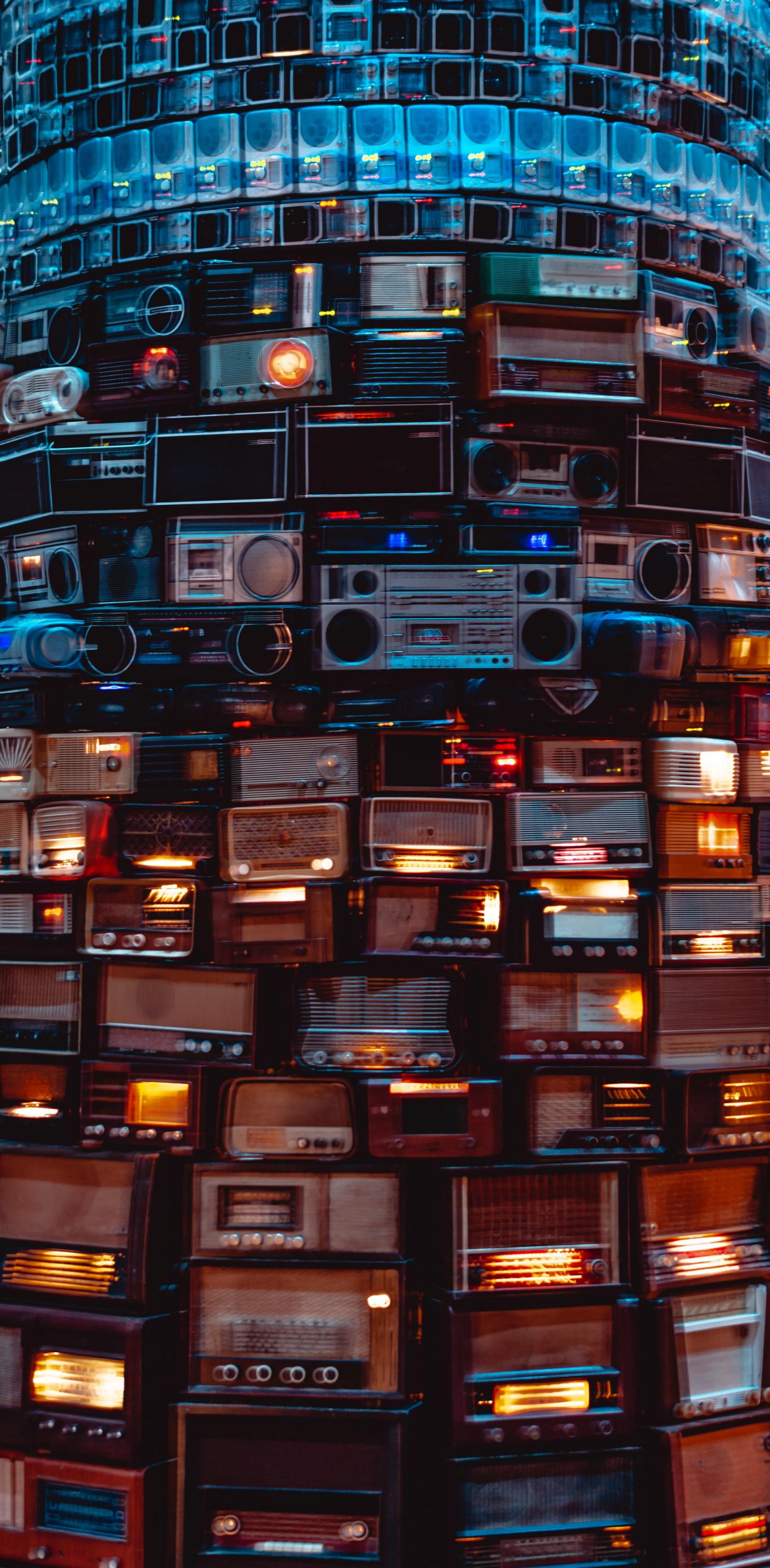 Cuando la palabra se volvió algoritmo: IA, verdad y comunicación en la nueva Babel digital