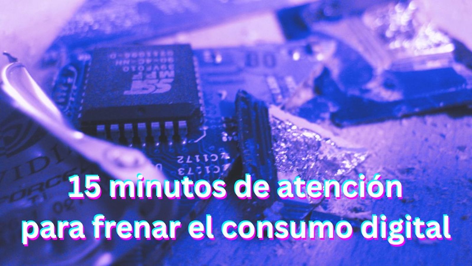 Foto: qubodup/ Breaking a Nvidia GeForce 4 Ti : Bits and Pieces 2/3/ Fuente: Flcikr / CC0 1.0 Universal