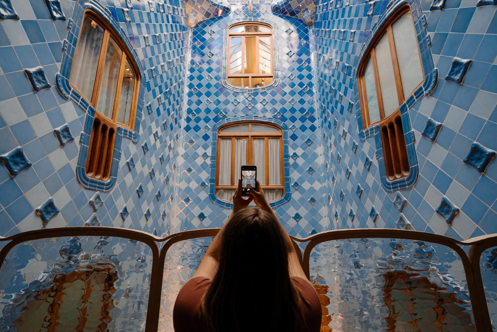 05.09.2025: Influencers de IA como nuevo paradigma comunicativo