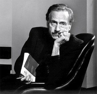 Marshall McLuhan: Explorando el Futuro de los Medios