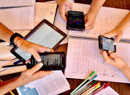 29.04.2025: Agentes de IA y la reconfiguración del trabajo humano