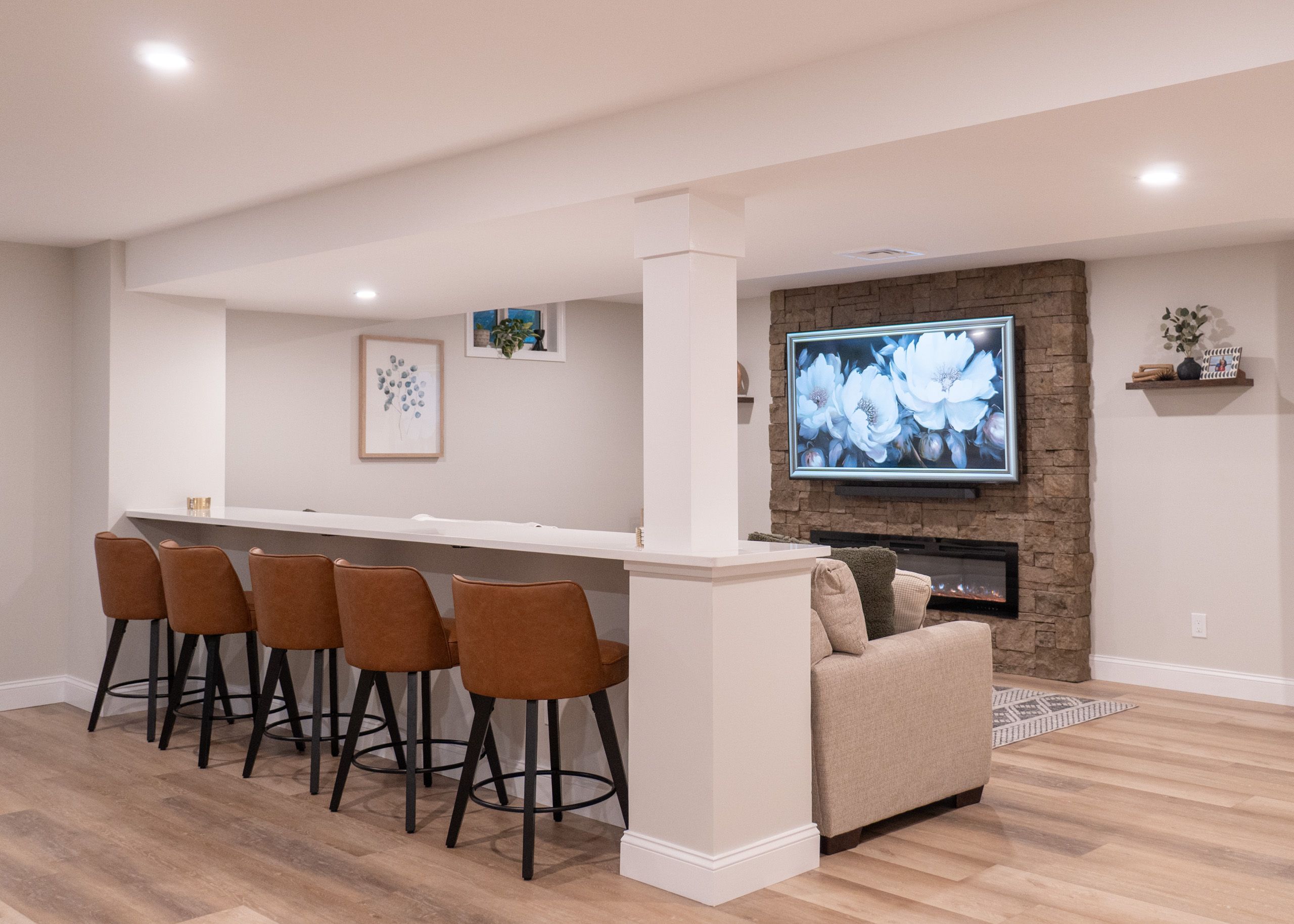 Bar top wall and entertainment wall