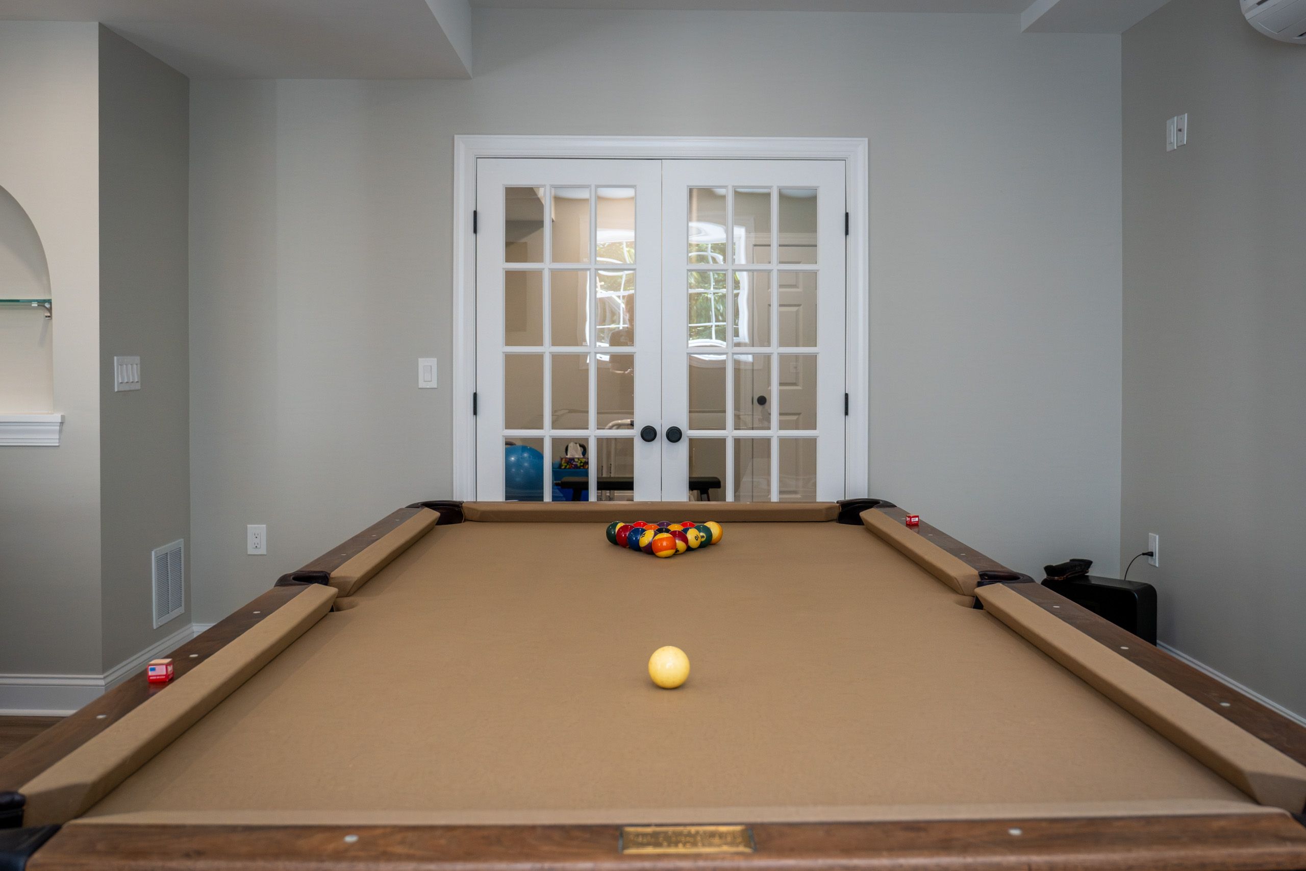 Pool table
