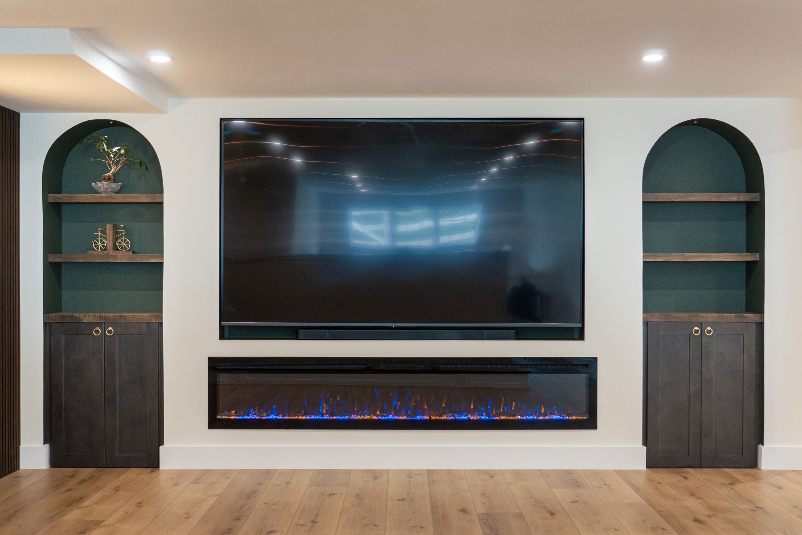 Entertainment wall