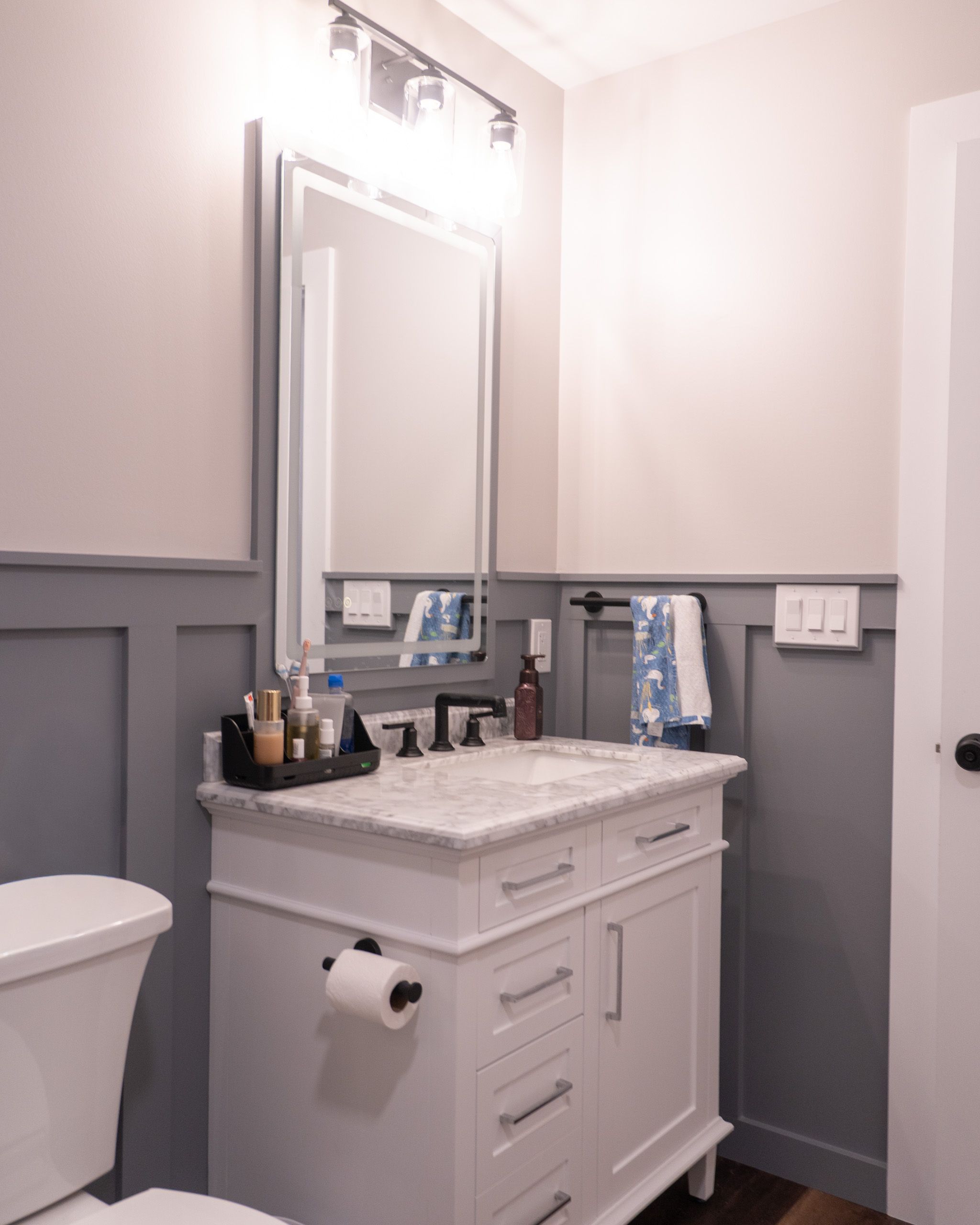 Bathroom vanity