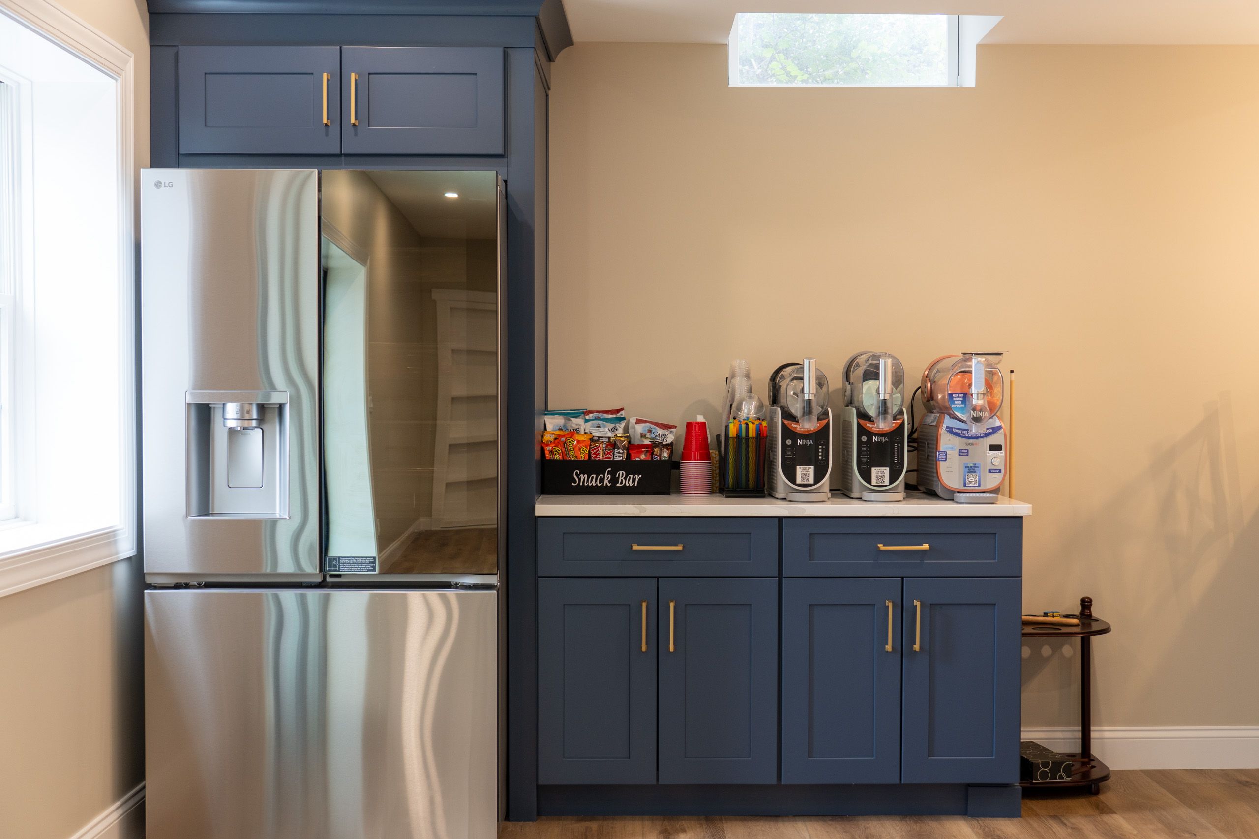 Snack bar and fridge