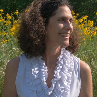 potrait of Sharona Muir