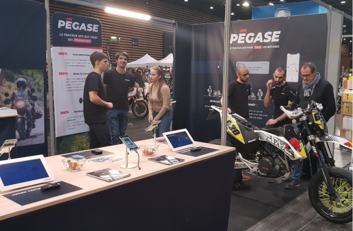 El rastreador GPS Pegase Moto en el Salón de la Moto de Lyon 2020