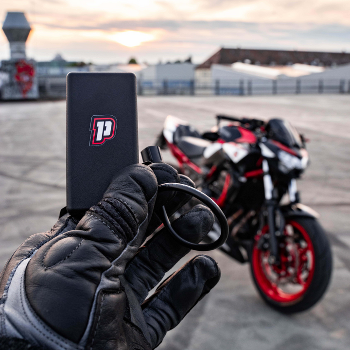 Christmas gift idea for motorcyclists : the Pegase Moto GPS tracker