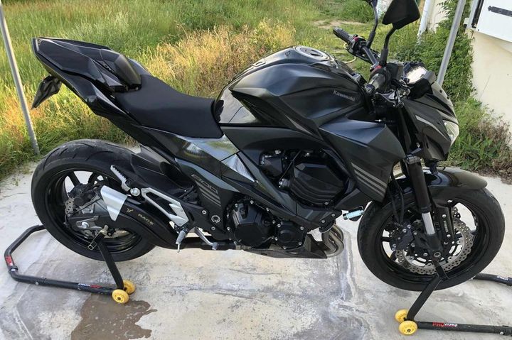 stolen motorbike Kawasaki z800 fullblack