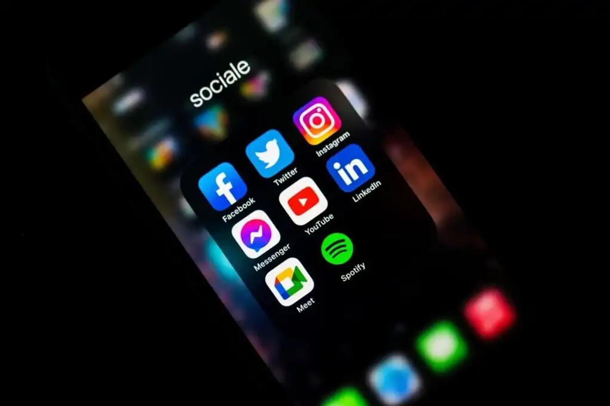 Social media marketing
