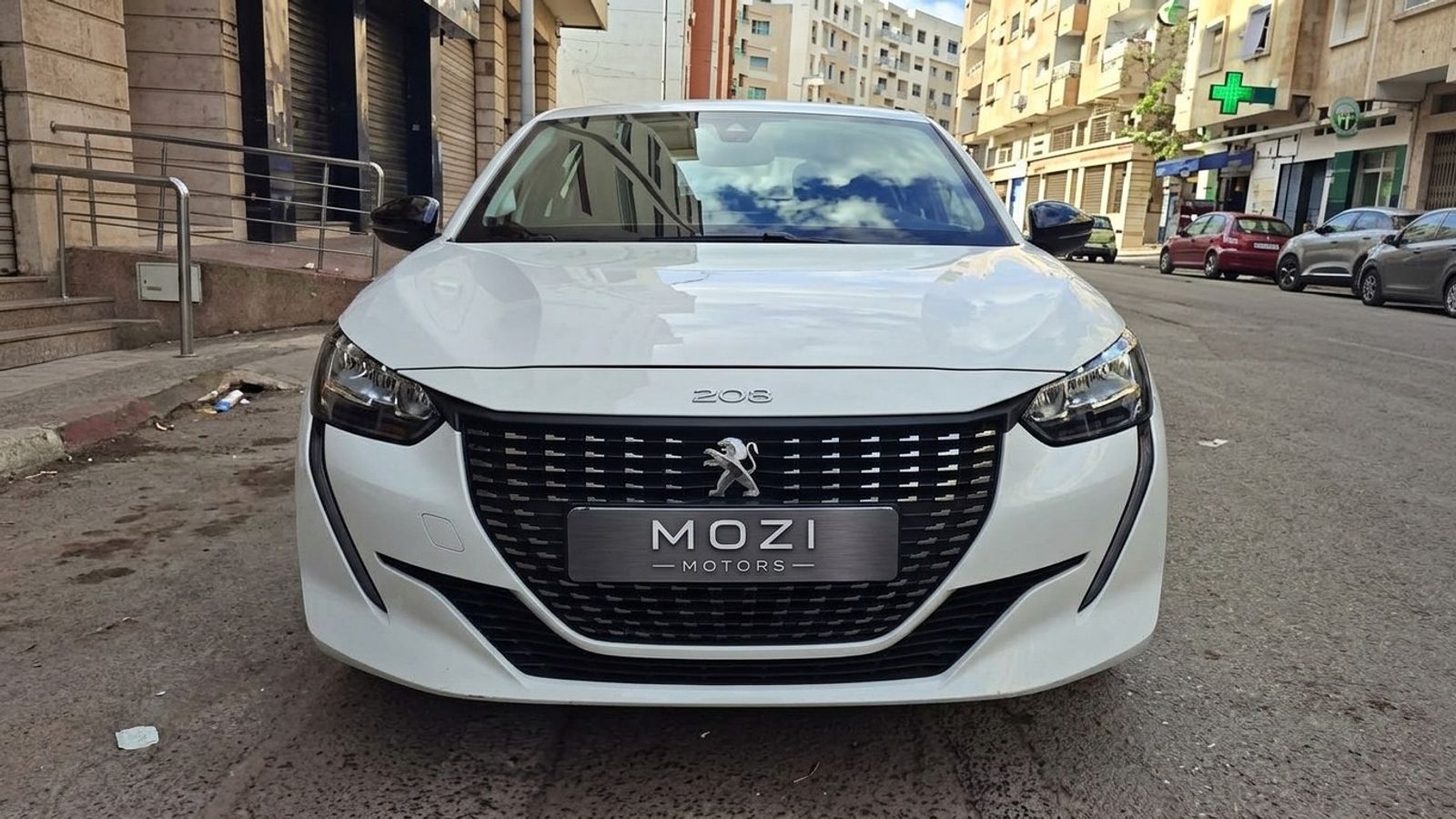 Peugeot 208 2023 2/5